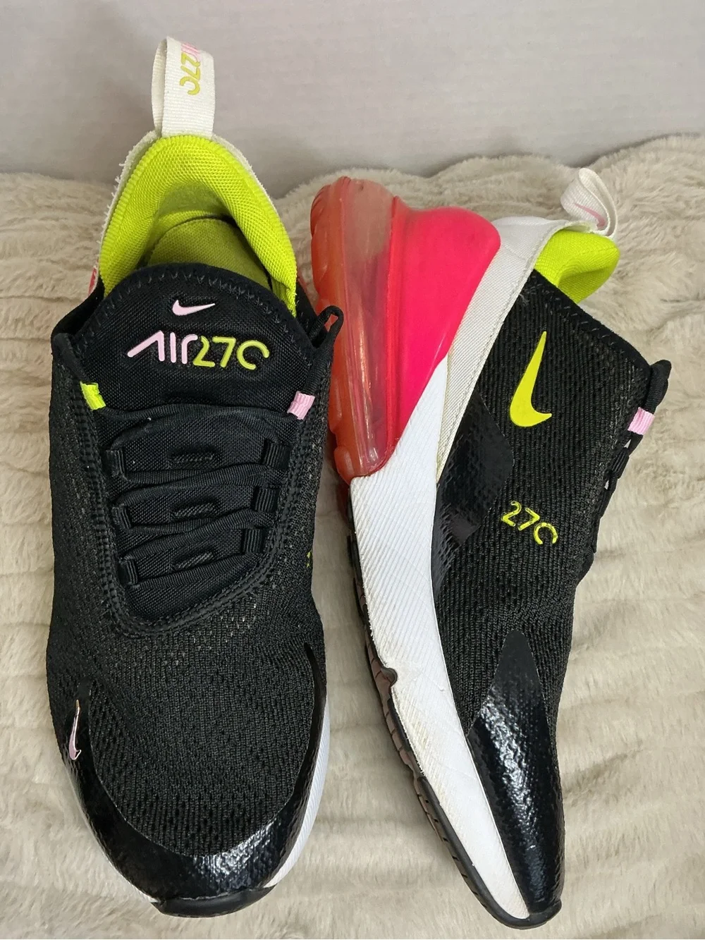 Nike Air Max 270 Women’s Size 8 Black Cyber Pink Rise Sneakers CI5770-001